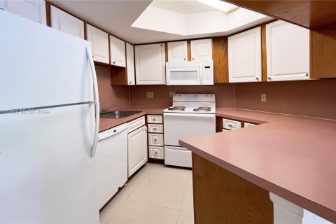 Condominio en venta en Doral, Florida, 2 dormitorios, 111.2 m2 № 1029849 - foto 11