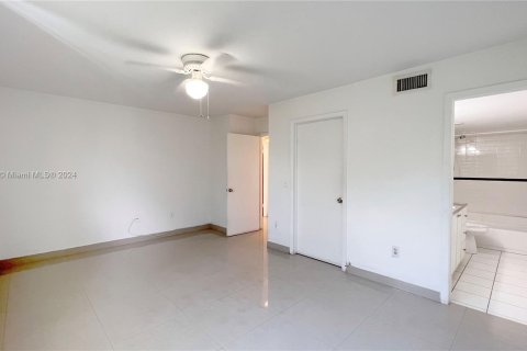 Condominio en venta en Doral, Florida, 2 dormitorios, 111.2 m2 № 1029849 - foto 27
