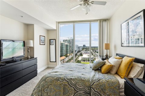 Condo in Sunny Isles Beach, Florida, 2 bedrooms  № 1223462 - photo 16