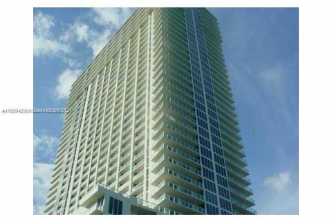 Condominio en venta en Sunny Isles Beach, Florida, 2 dormitorios, 132.2 m2 № 1223462 - foto 21