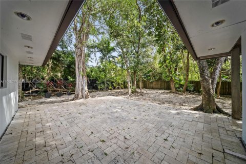 Casa en venta en Pinecrest, Florida, 4 dormitorios, 416.2 m2 № 1225134 - foto 22