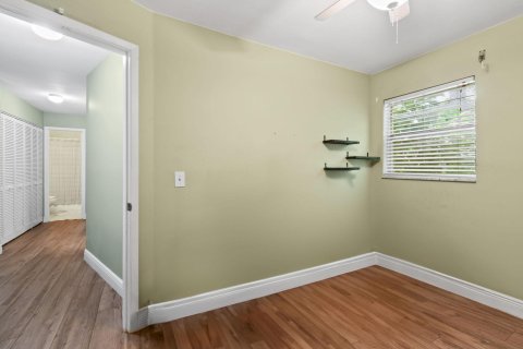 Condo in Stuart, Florida, 3 bedrooms  № 1221608 - photo 7