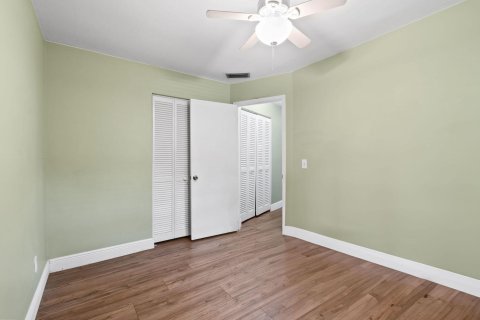 Condo in Stuart, Florida, 3 bedrooms  № 1221608 - photo 8