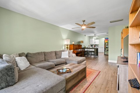 Condo in Stuart, Florida, 3 bedrooms  № 1221608 - photo 30