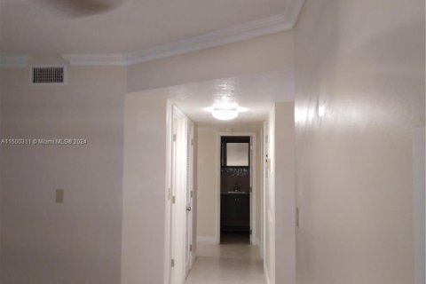 Купить кондоминиум в Тамарак, Флорида 2 спальни, 117.99м2, № 1221816 - фото 28