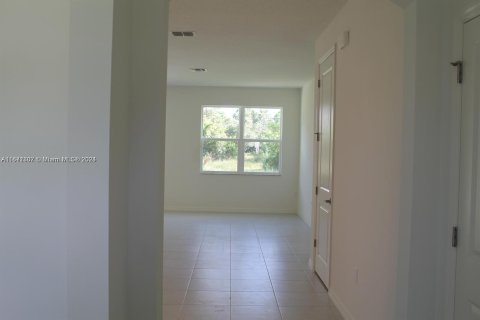 House in Port St. Lucie, Florida 3 bedrooms, 189.52 sq.m. № 1394930 - photo 8