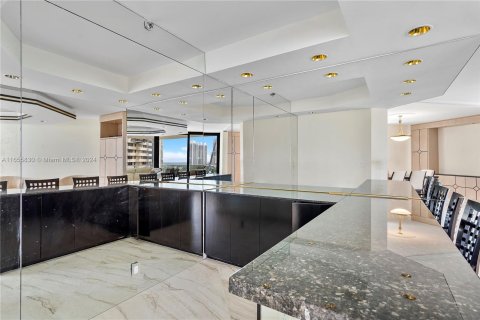 Condominio en venta en Aventura, Florida, 2 dormitorios, 219.25 m2 № 1358922 - foto 8