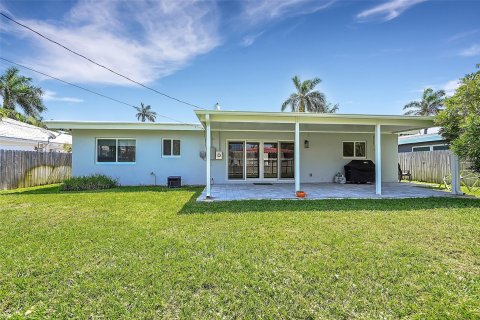 Villa ou maison à vendre à Pompano Beach, Floride: 2 chambres, 117.24 m2 № 1072703 - photo 13