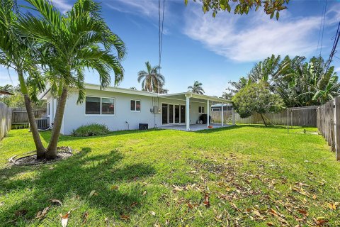 Villa ou maison à vendre à Pompano Beach, Floride: 2 chambres, 117.24 m2 № 1072703 - photo 14