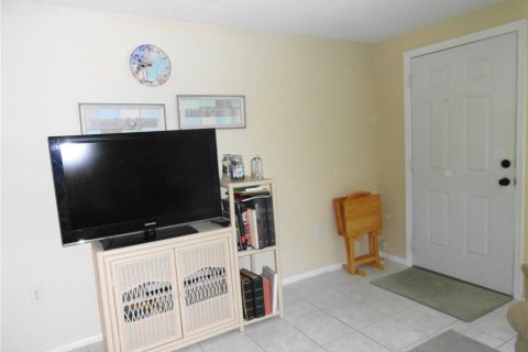 House in Port Charlotte, Florida 2 bedrooms, 114.27 sq.m. № 1295267 - photo 7