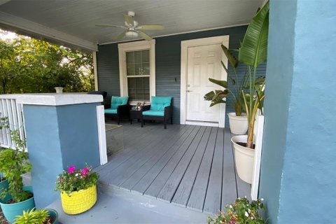 House in Tampa, Florida 2 bedrooms, 109.25 sq.m. № 1204212 - photo 2