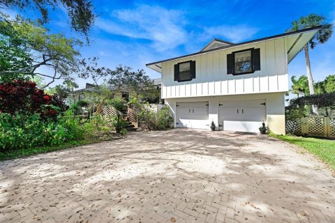Casa en venta en Merrit Island, Florida, 4 dormitorios, 291.81 m2 № 1056052 - foto 2