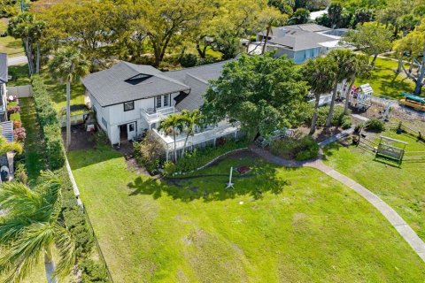 Casa en venta en Merrit Island, Florida, 4 dormitorios, 291.81 m2 № 1056052 - foto 6