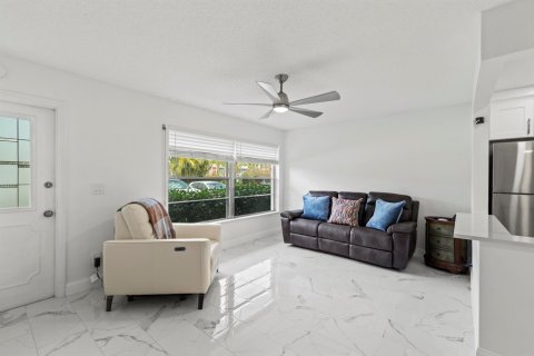 Condominio en venta en Stuart, Florida, 1 dormitorio, 64.66 m2 № 1051035 - foto 25