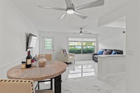 Condominio en venta en Stuart, Florida, 1 dormitorio, 64.66 m2 № 1051035 - foto 8