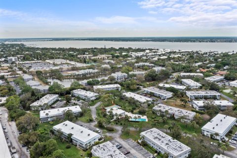 Condominio en venta en Stuart, Florida, 1 dormitorio, 64.66 m2 № 1051035 - foto 1