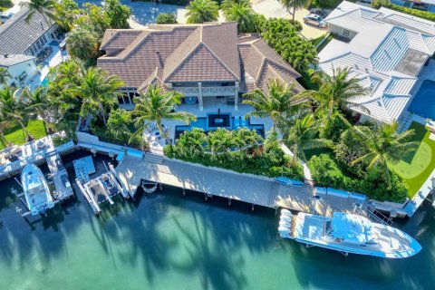 Villa ou maison à vendre à Riviera Beach, Floride: 4 chambres, 319.31 m2 № 1051080 - photo 20