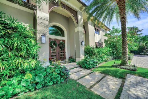 Villa ou maison à vendre à Riviera Beach, Floride: 4 chambres, 319.31 m2 № 1051080 - photo 10