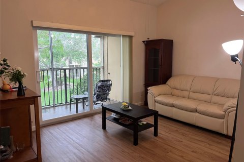 Condo in Deerfield Beach, Florida, 1 bedroom  № 1051081 - photo 17