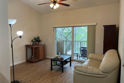 Condo in Deerfield Beach, Florida, 1 bedroom  № 1051081 - photo 18