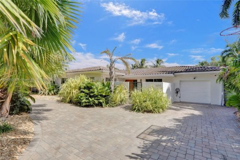 Casa en venta en North Miami, Florida, 3 dormitorios, 169.27 m2 № 1309498 - foto 5