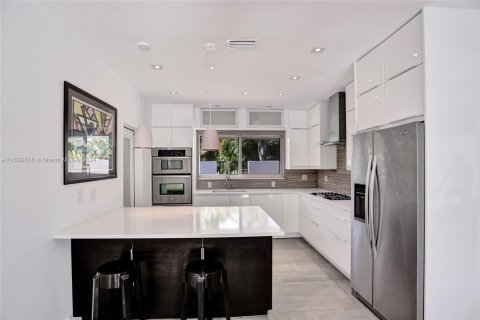 Casa en venta en North Miami, Florida, 3 dormitorios, 169.27 m2 № 1309498 - foto 8