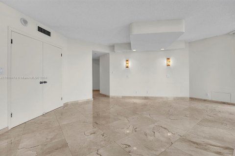 Copropriété à vendre à Aventura, Floride: 2 chambres, 229.47 m2 № 1230095 - photo 10