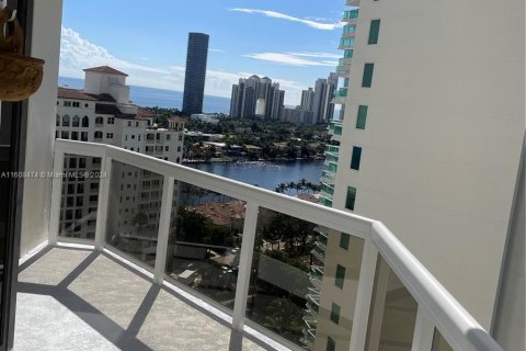 Condominio en venta en Aventura, Florida, 2 dormitorios, 229.47 m2 № 1230095 - foto 13