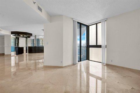 Copropriété à vendre à Aventura, Floride: 2 chambres, 229.47 m2 № 1230095 - photo 6