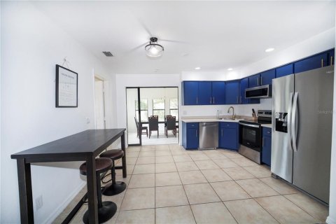 House in Port Charlotte, Florida 2 bedrooms, 126.35 sq.m. № 1247017 - photo 6