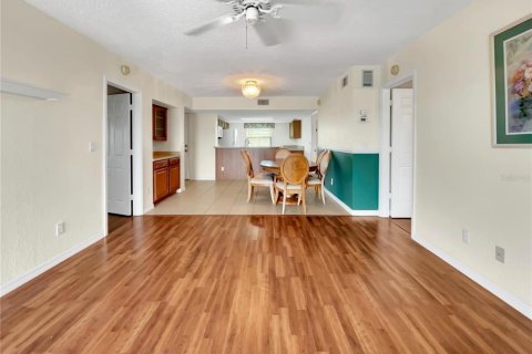 Condo in Punta Gorda, Florida, 3 bedrooms  № 1308867 - photo 6