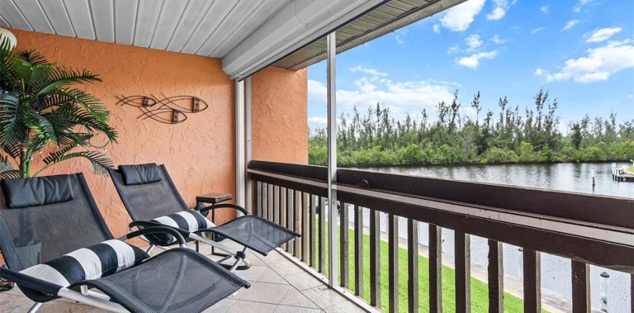 Condo à Punta Gorda, Floride, 2 chambres  № 1344569