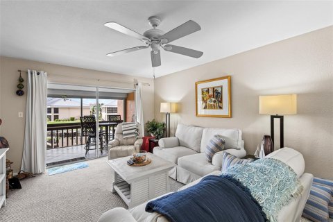 Condo in Punta Gorda, Florida, 2 bedrooms  № 1344569 - photo 11