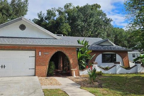 House in Leesburg, Florida 4 bedrooms, 221.2 sq.m. № 1344603 - photo 1