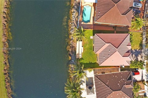 Villa ou maison à vendre à Cutler Bay, Floride: 5 chambres, 244.98 m2 № 1049246 - photo 28