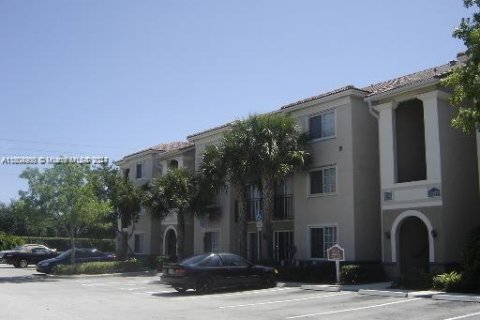 Condominio en venta en Miramar, Florida, 2 dormitorios, 99.59 m2 № 1225112 - foto 15