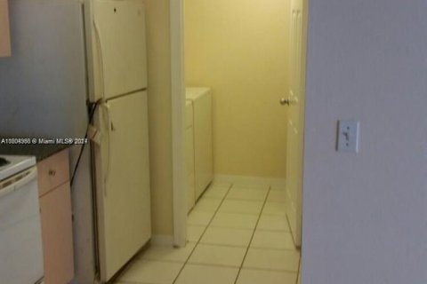 Condominio en venta en Miramar, Florida, 2 dormitorios, 99.59 m2 № 1225112 - foto 11