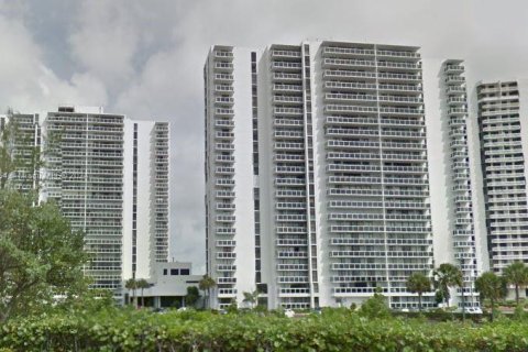 Condo in Aventura, Florida, 2 bedrooms  № 1345363 - photo 5