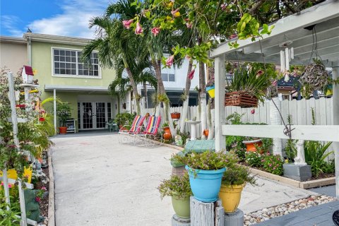 Touwnhouse à vendre à Hialeah, Floride: 2 chambres, 122.07 m2 № 1397046 - photo 14