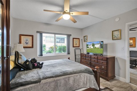 Condo in Pompano Beach, Florida, 2 bedrooms  № 1381569 - photo 19