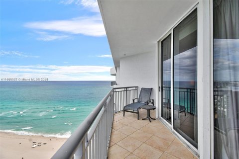 Condo in Sunny Isles Beach, Florida, 1 bedroom  № 1381570 - photo 6