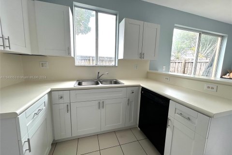 Condo in Homestead, Florida, 3 bedrooms  № 1345097 - photo 3