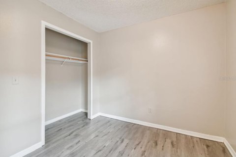 Immobilier commercial à vendre à Tampa, Floride: 6 chambres, 159.33 m2 № 1265143 - photo 19