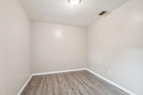 Immobilier commercial à vendre à Tampa, Floride: 6 chambres, 159.33 m2 № 1265143 - photo 12