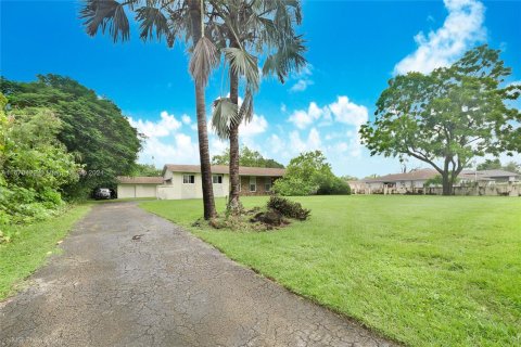 Villa ou maison à vendre à Miami, Floride: 3 chambres, 212.37 m2 № 1402678 - photo 8