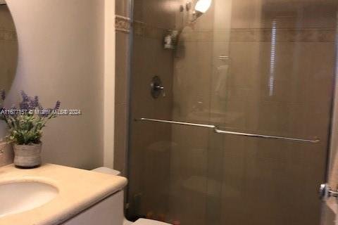 Condo in Miami, Florida, 2 bedrooms  № 1402766 - photo 13