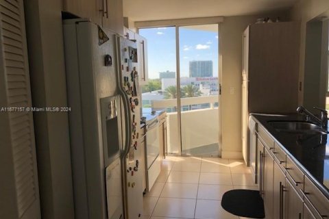 Copropriété à vendre à Miami, Floride: 2 chambres, 106.37 m2 № 1402766 - photo 8