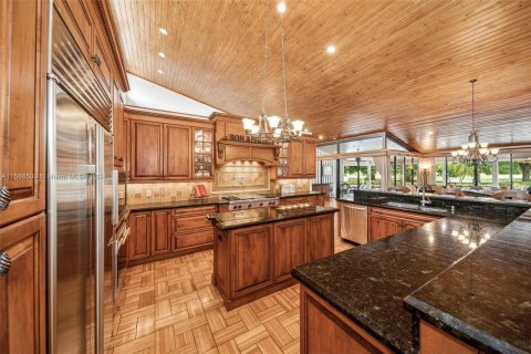 Casa en venta en Coral Springs, Florida, 4 dormitorios, 475.01 m2 № 1228283 - foto 9