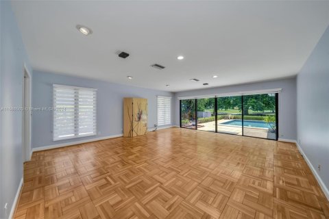 Casa en venta en Coral Springs, Florida, 4 dormitorios, 475.01 m2 № 1228283 - foto 15
