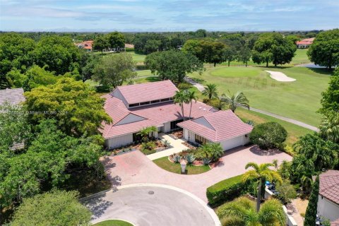 Villa ou maison à vendre à Coral Springs, Floride: 4 chambres, 475.01 m2 № 1228283 - photo 1